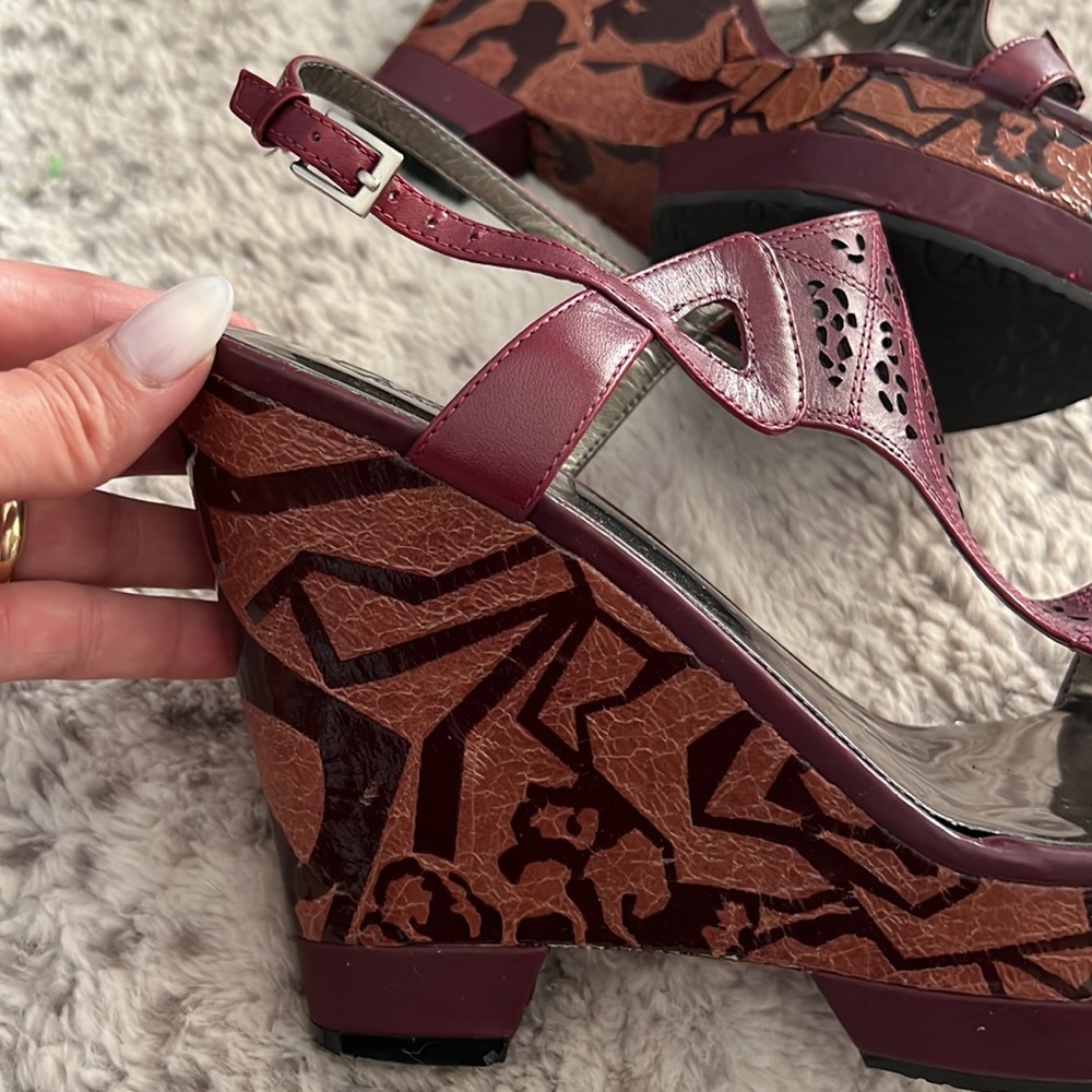 Carlos By Carlos Santana, Size 9, Color Burgundy, - image 5